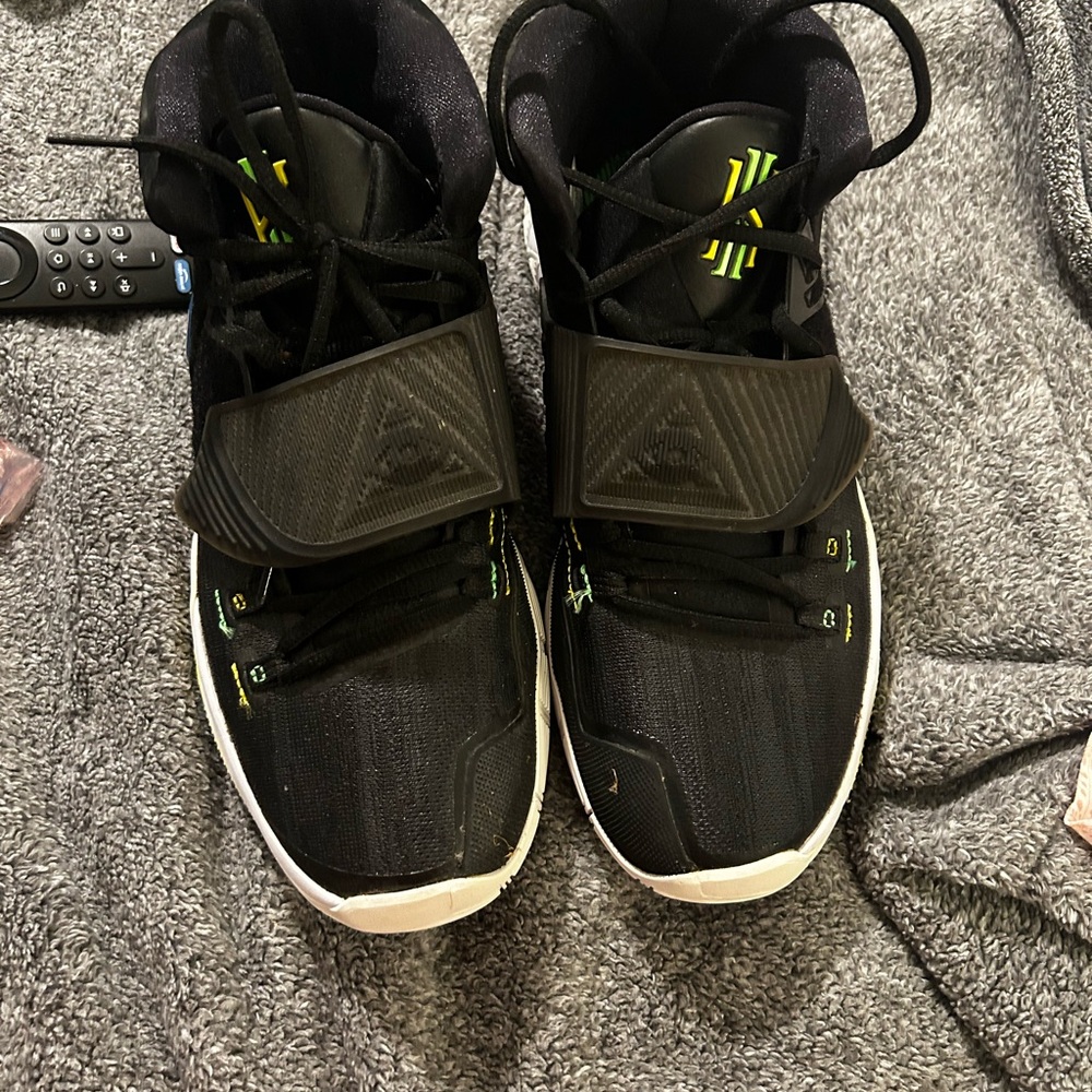 Nike Black and Green Athletic Shoes